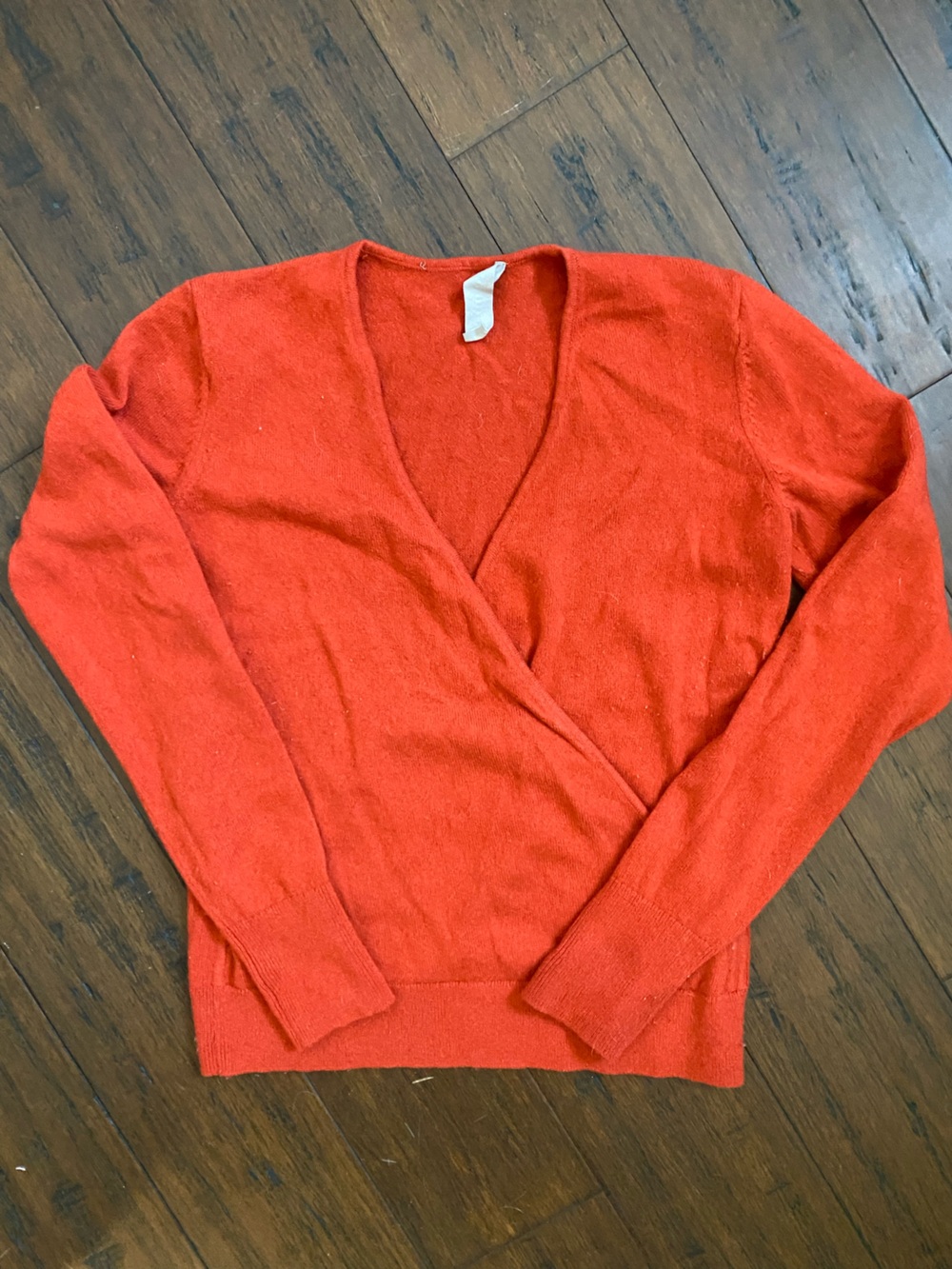 Everlane Wrap V-Neck Cashmere Sweater Cardigan in Burnt Orange